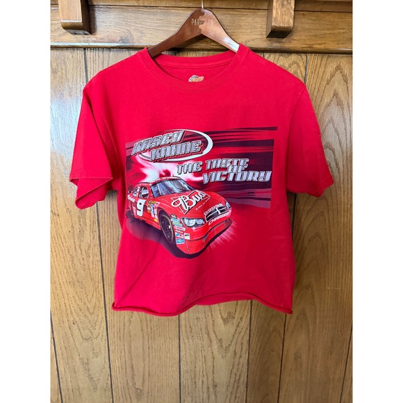 Winners Circle Other - NASCAR Kasey Kahne Winners Circle Red Graphic T-Shirt Budweiser Dodge Cropped M
